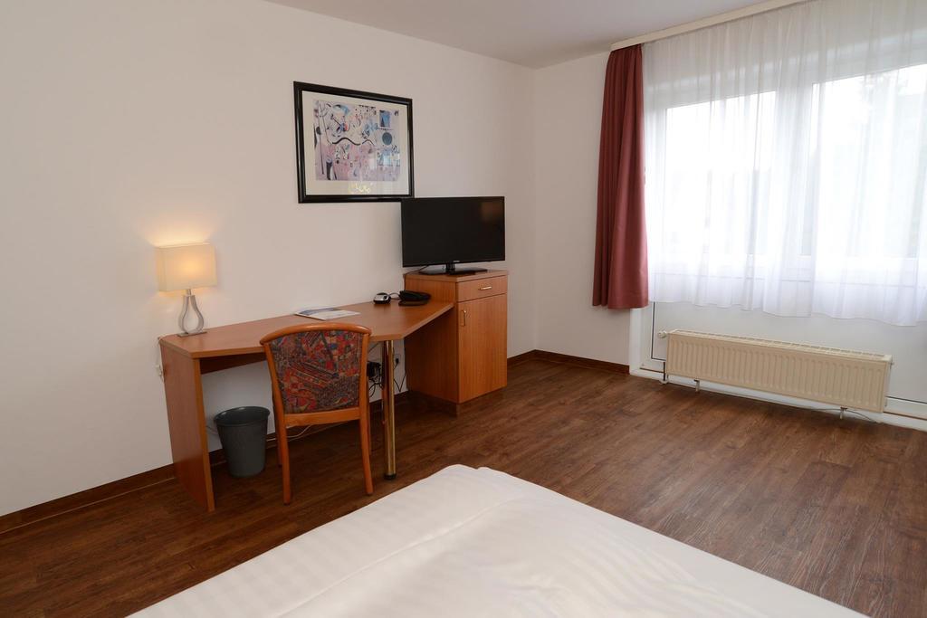 Apart Hotel Sehnde Ngoại thất bức ảnh