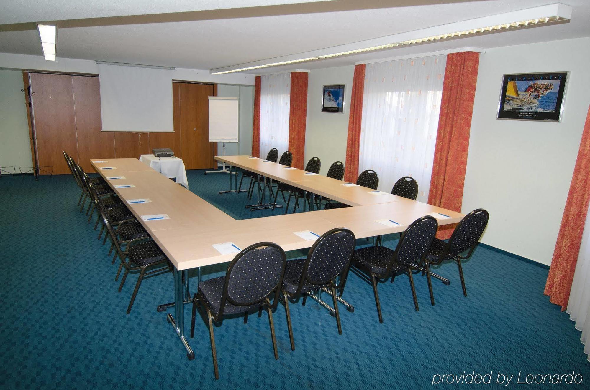 Apart Hotel Sehnde Ngoại thất bức ảnh