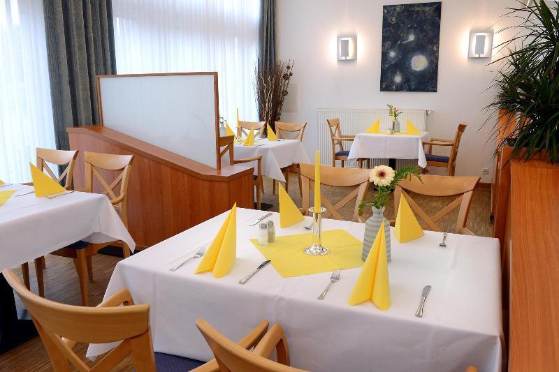 Apart Hotel Sehnde Ngoại thất bức ảnh